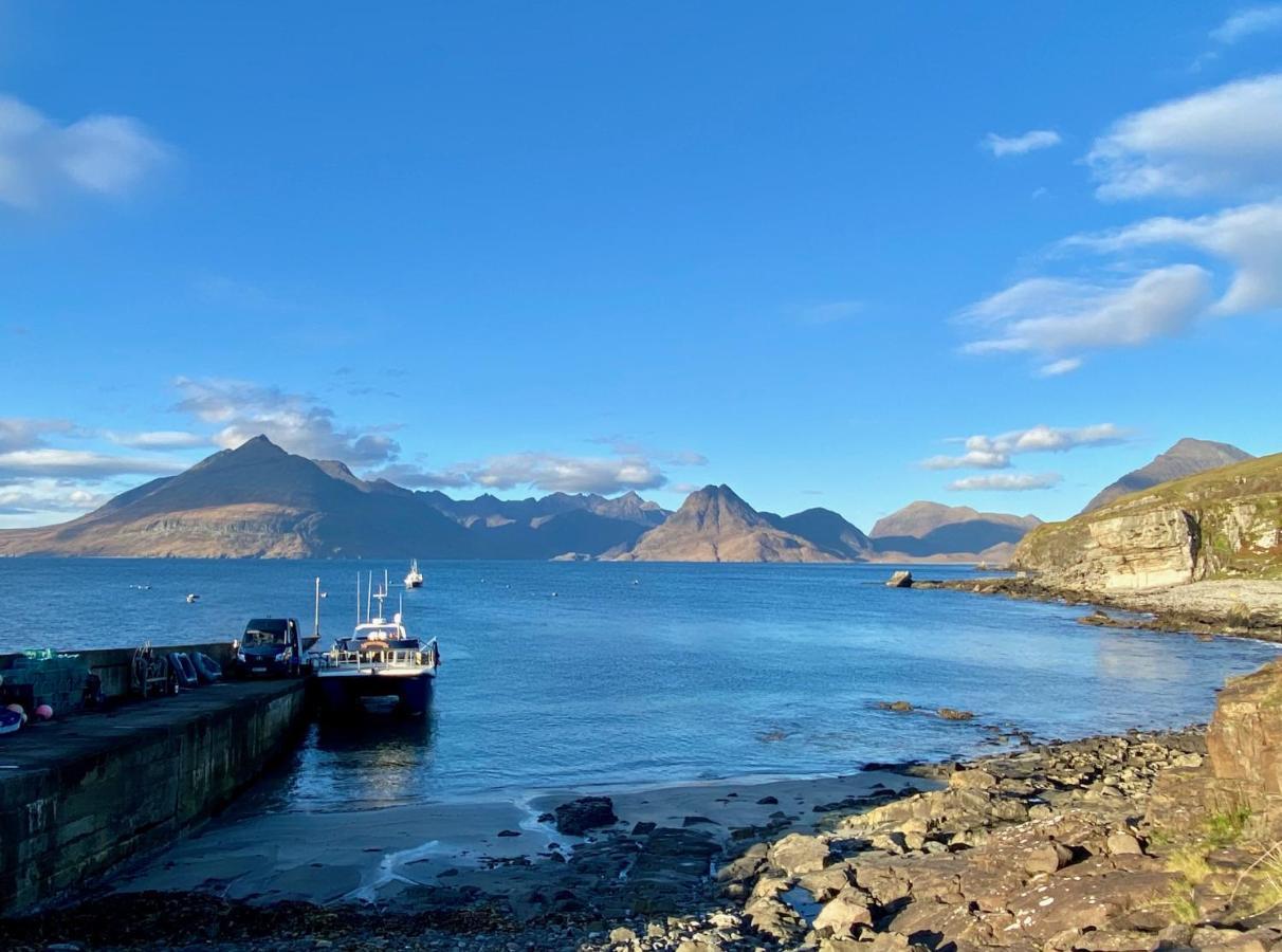 Tigh Mairi At Mary'S Thatched Cottages Elgol Exterior photo